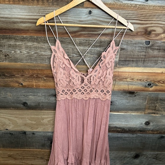 Free People Adella Lace Slip Dress Crochet Pink Rose Layered Bottom Festival - Picture 2 of 10
